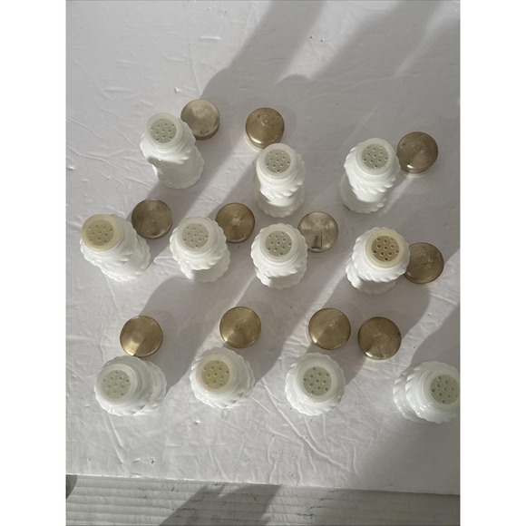 Lot‎ of 11 Milk Glass Spice Jars Twisted Rope Border Design-Apothecary-Vtg-Japan